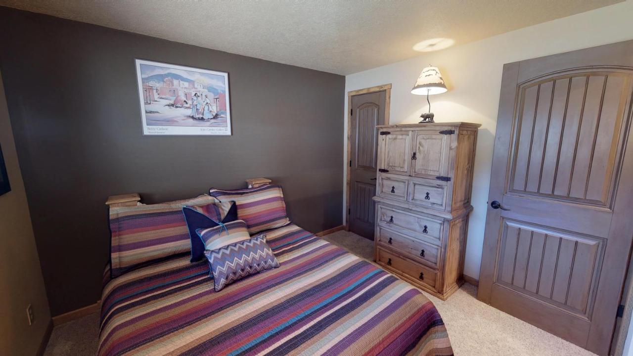Aspen West 5 Townhouse With High Speed Wifi Apartment Red River Luaran gambar
